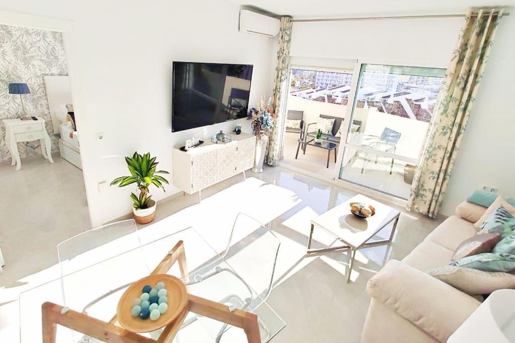 Lux. Frontbeach-Terrace. 5 Pools.Tv. 2 A.C.Netflix Беналмадена Екстериор снимка