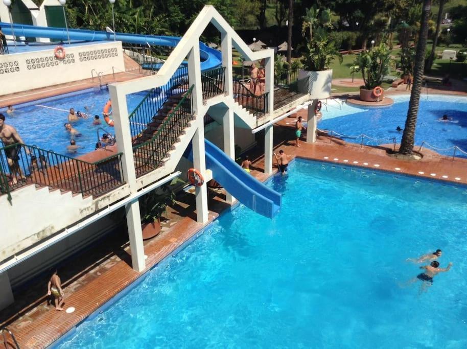 Lux. Frontbeach-Terrace. 5 Pools.Tv. 2 A.C.Netflix Беналмадена Екстериор снимка