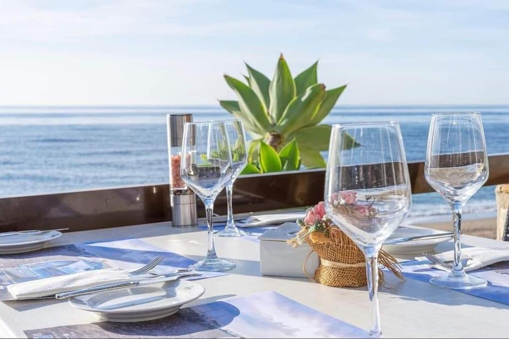 Lux. Frontbeach-Terrace. 5 Pools.Tv. 2 A.C.Netflix Беналмадена Екстериор снимка