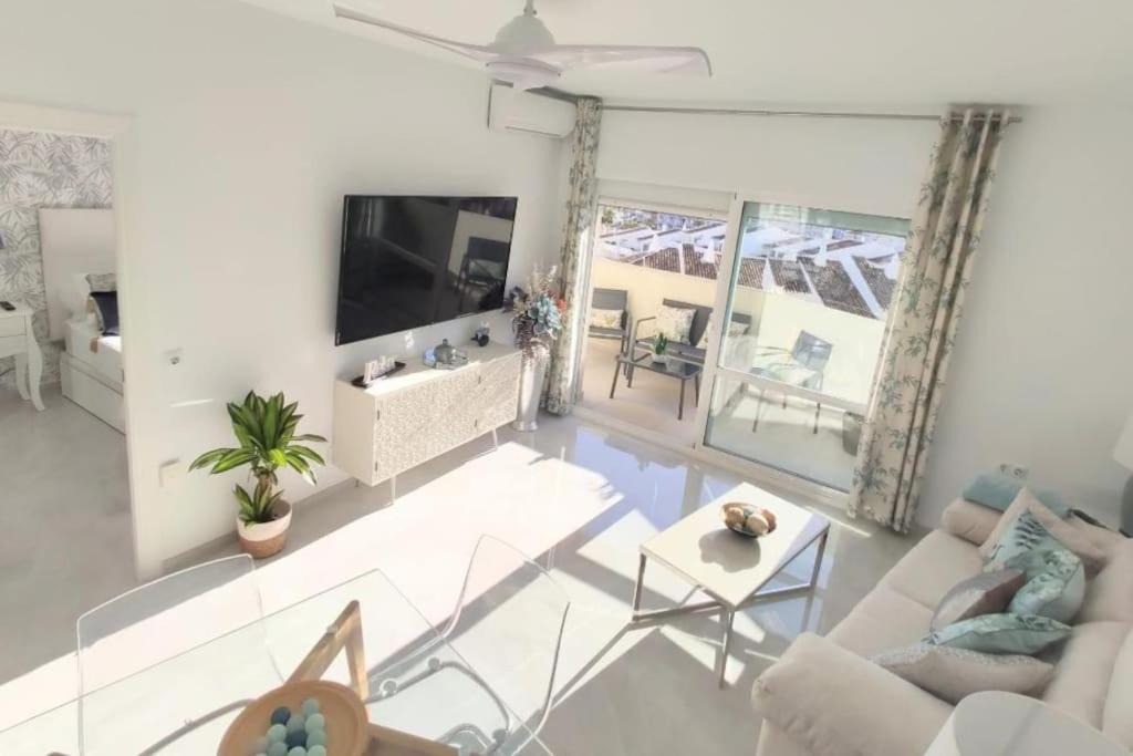 Lux. Frontbeach-Terrace. 5 Pools.Tv. 2 A.C.Netflix Беналмадена Екстериор снимка