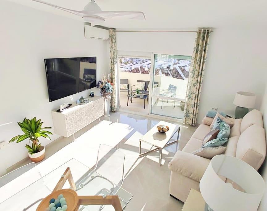 Lux. Frontbeach-Terrace. 5 Pools.Tv. 2 A.C.Netflix Беналмадена Екстериор снимка